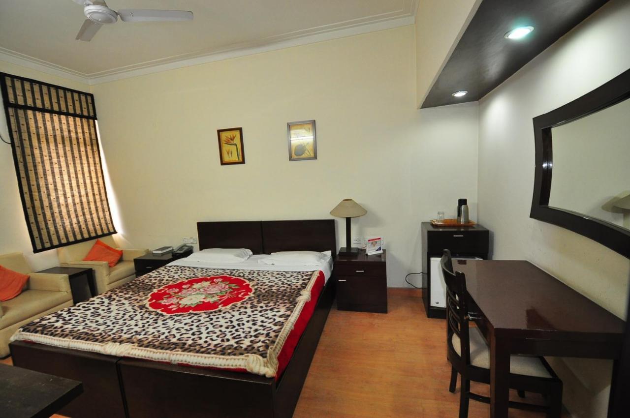 YMCA Tourist Hostel New Delhi Exterior foto